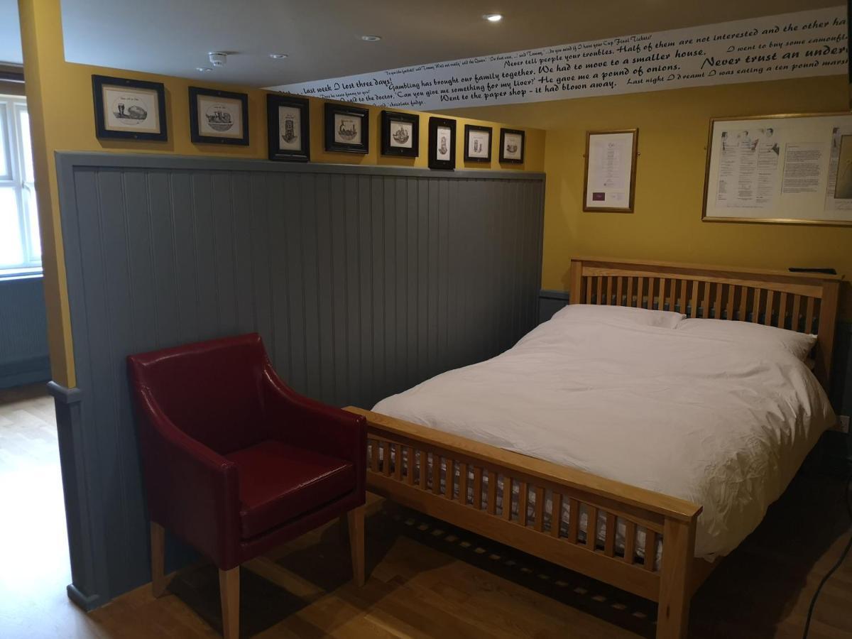 Star Inn Stroud  Luaran gambar